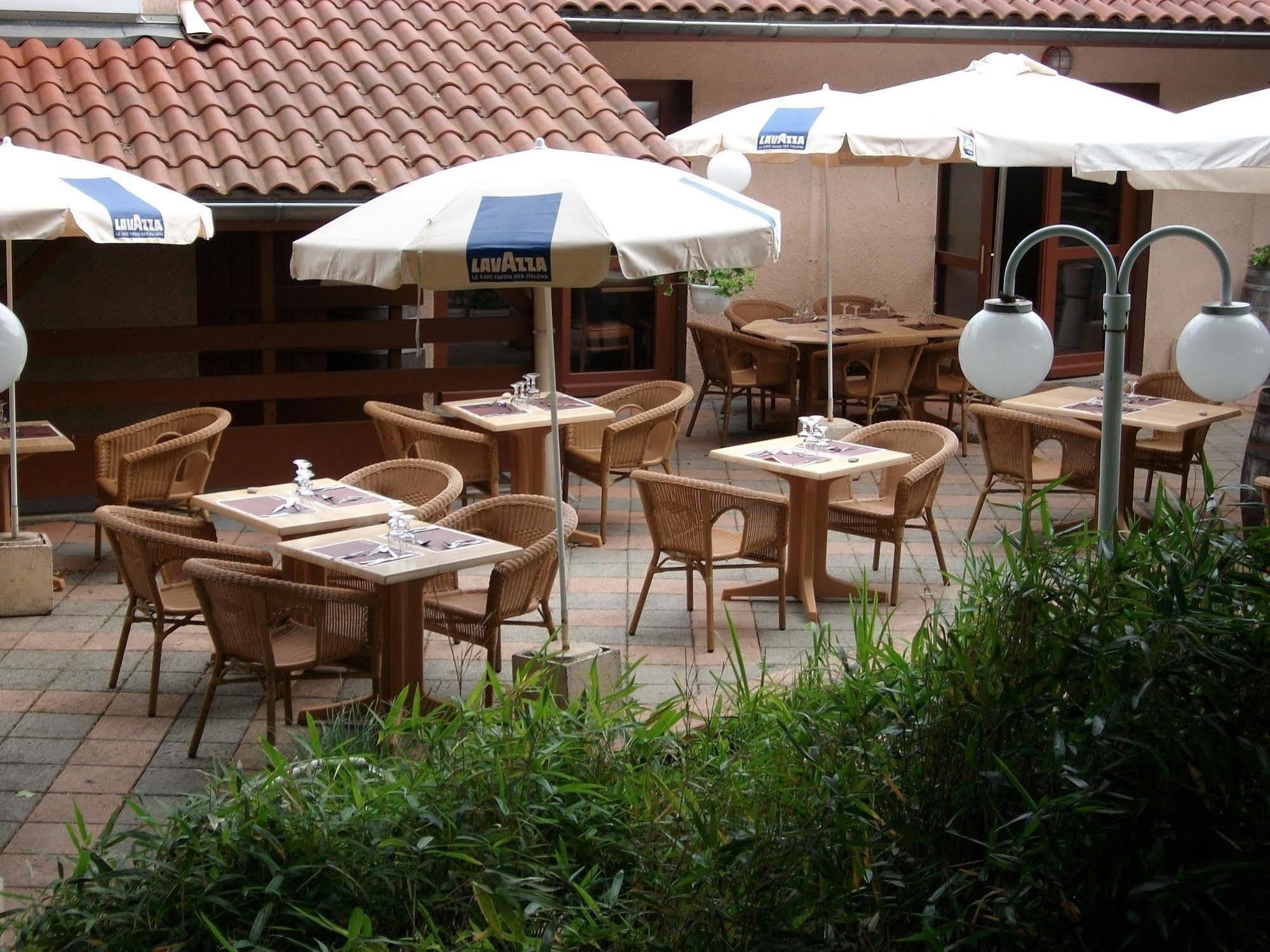 Kyriad Grenoble Sud - Seyssinet Ресторант снимка