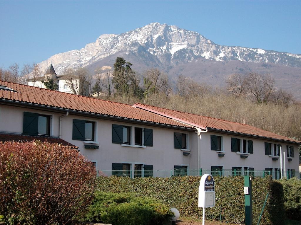 Kyriad Grenoble Sud - Seyssinet Екстериор снимка